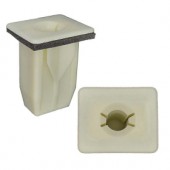 Втулка крепления номерного знака GM 25704358