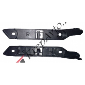 Ford 1521605 Кронштейн переднего бампера, правый